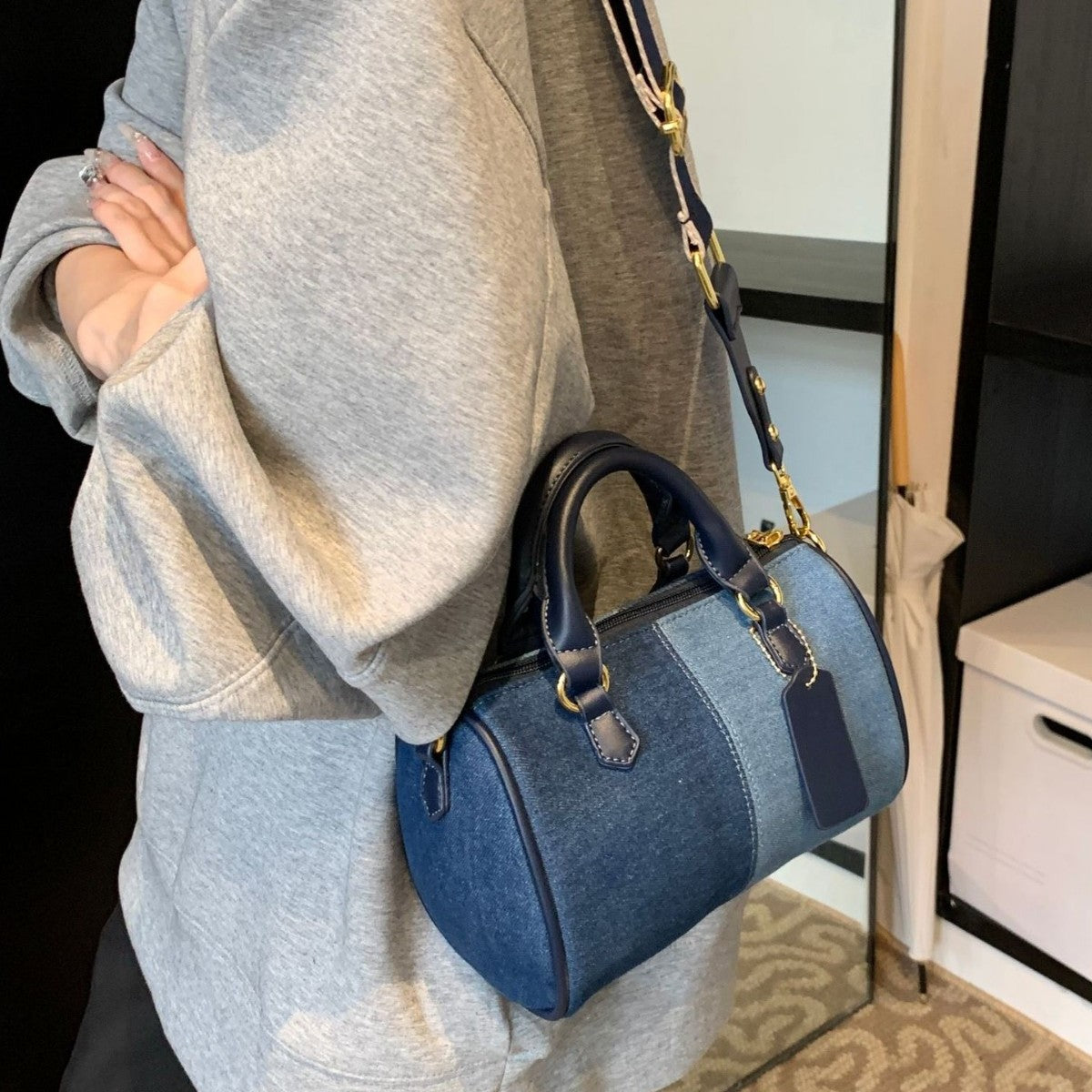 Carry-on Bag for Work – Shoulder and Crossbody Bag